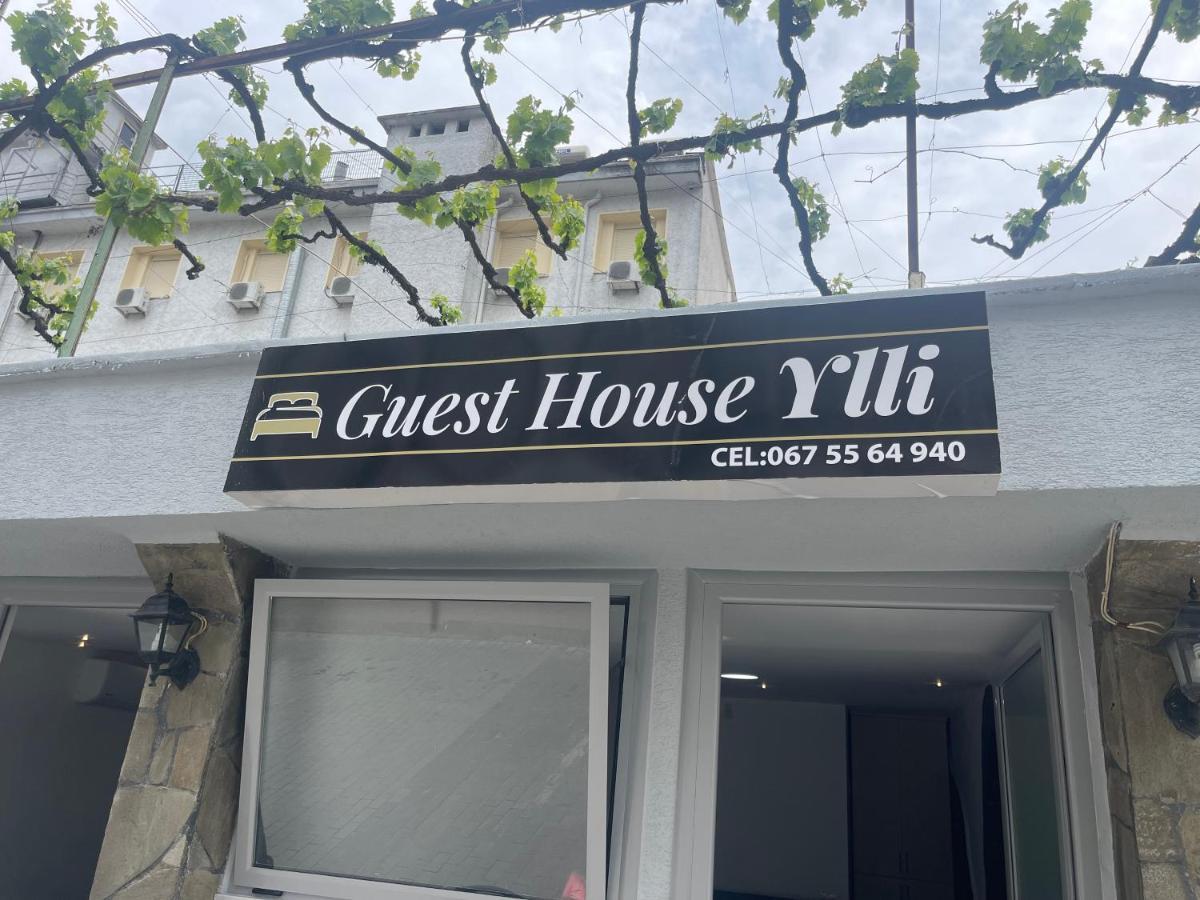 Ylli Guesthouse Përmet Buitenkant foto